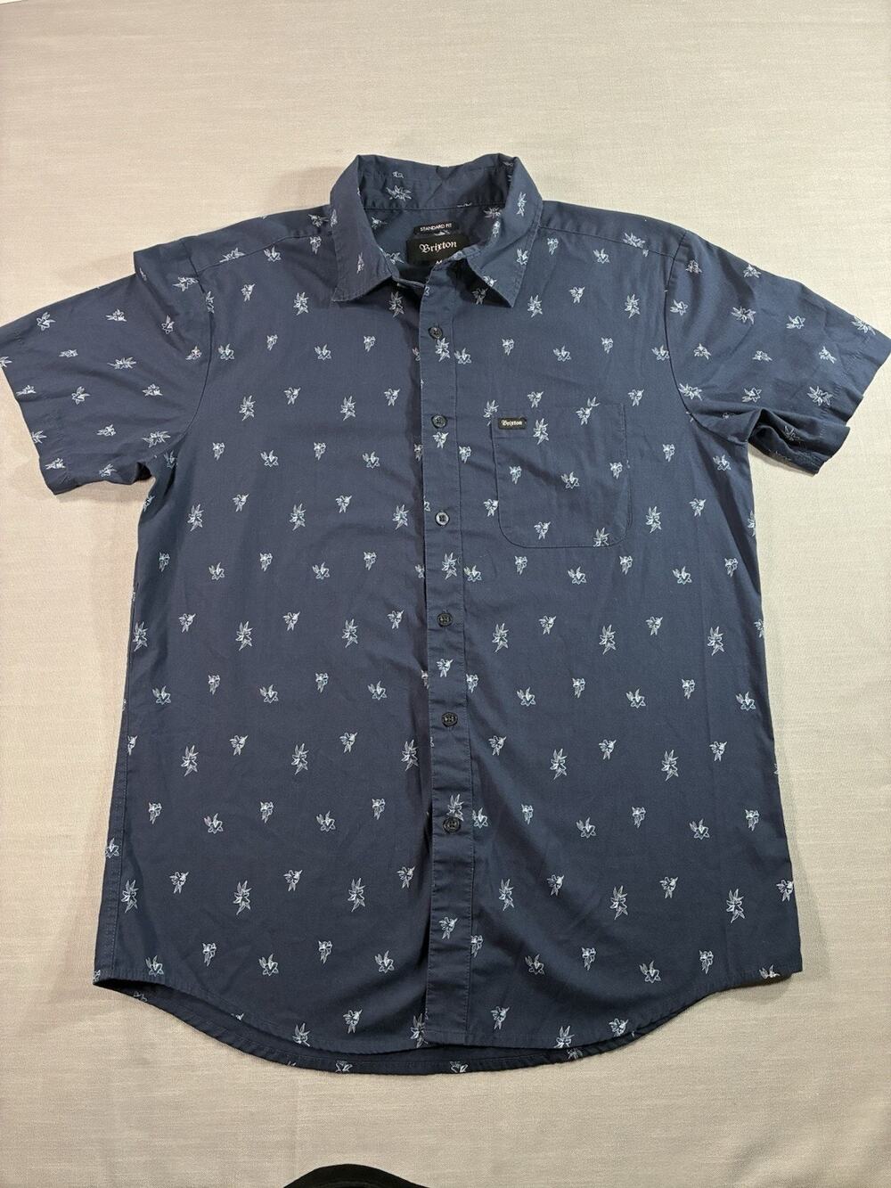 Brixton Men’s Button Up Shirt M Navy Blue Floral Print Short Sleeve